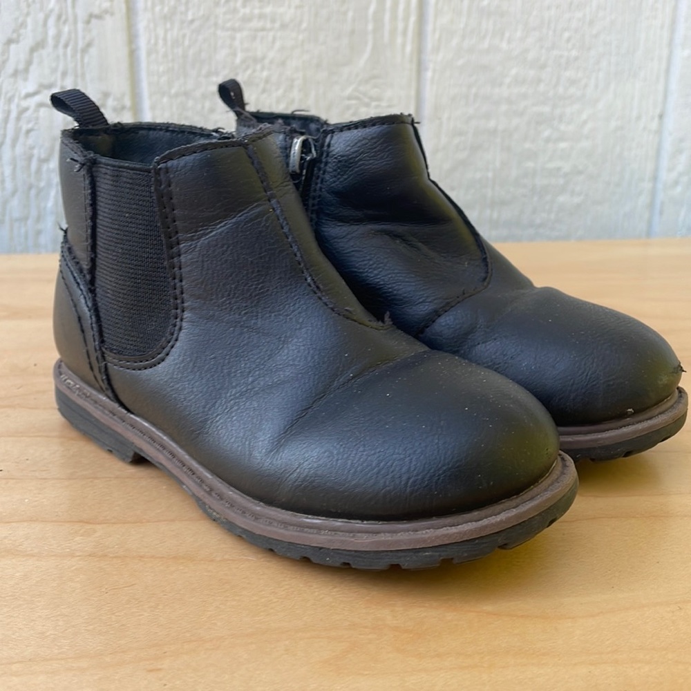 OSHKOSH Ankle Boots size toddler 9